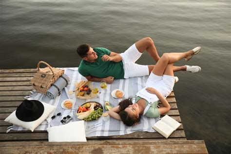 picknick dejt|80 Picnic Date Ideas: Cute Places and Romantic Activities